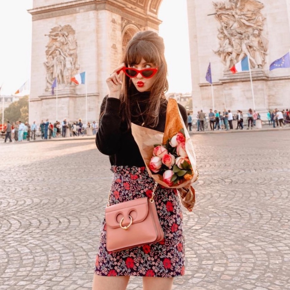 PRICE FIRM JW Anderson Mini Pierce Bag Blush Pink